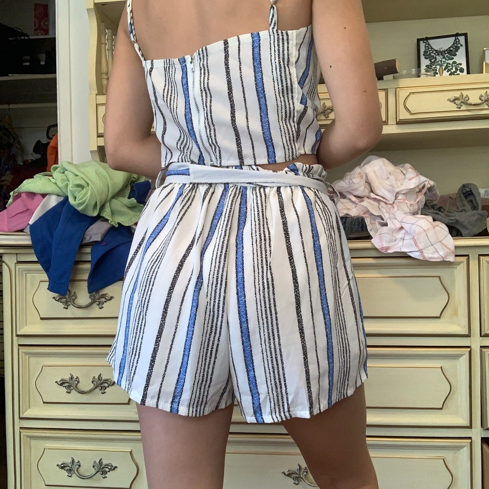 Matching set - Picture 2 of 4